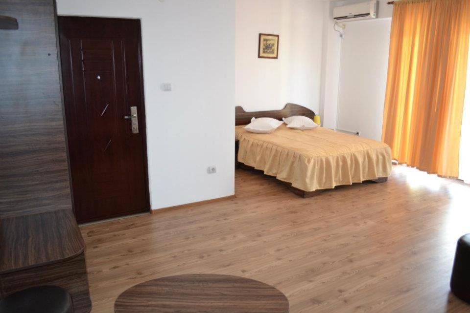 Hotel Corsar Τουλσέα Εξωτερικό φωτογραφία